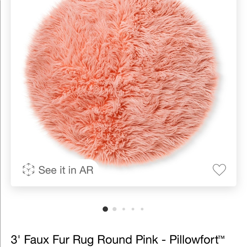 Round rug pink faux fur NEW W TAGS
